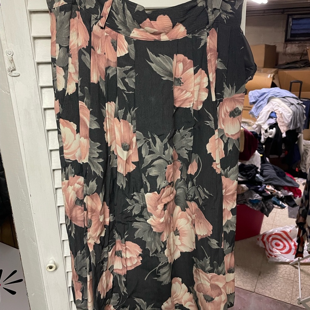 Vintage 90s Jones New York Black Skirt with Blush Floral Print